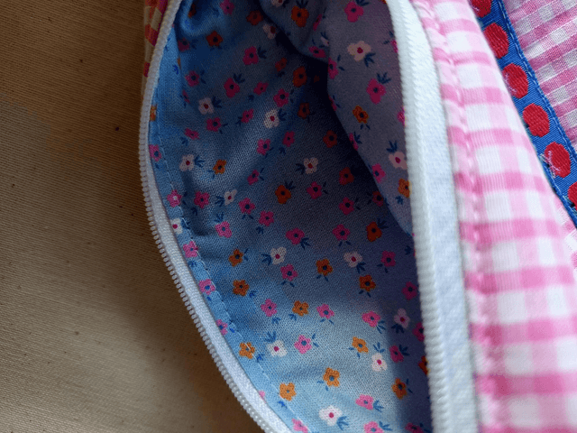 Trousse a message vichy
