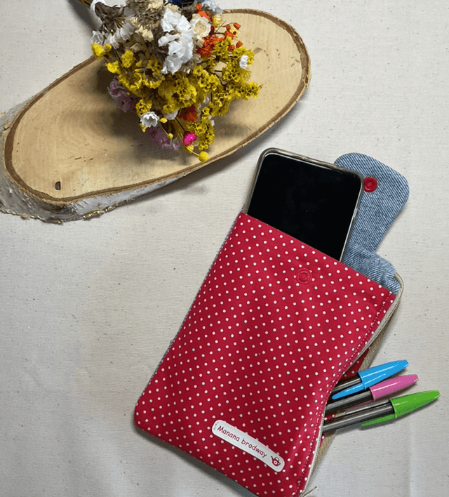 Combo porte-monnaie, porte-téléphone.