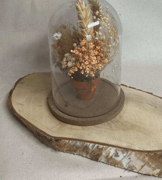 Petite cloche fleurie.