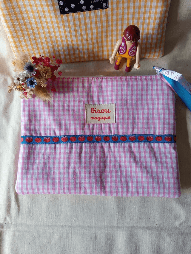 Trousse a message vichy