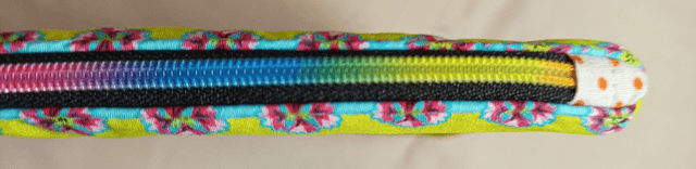 Trousse magique verte a fleurs et oiseau 